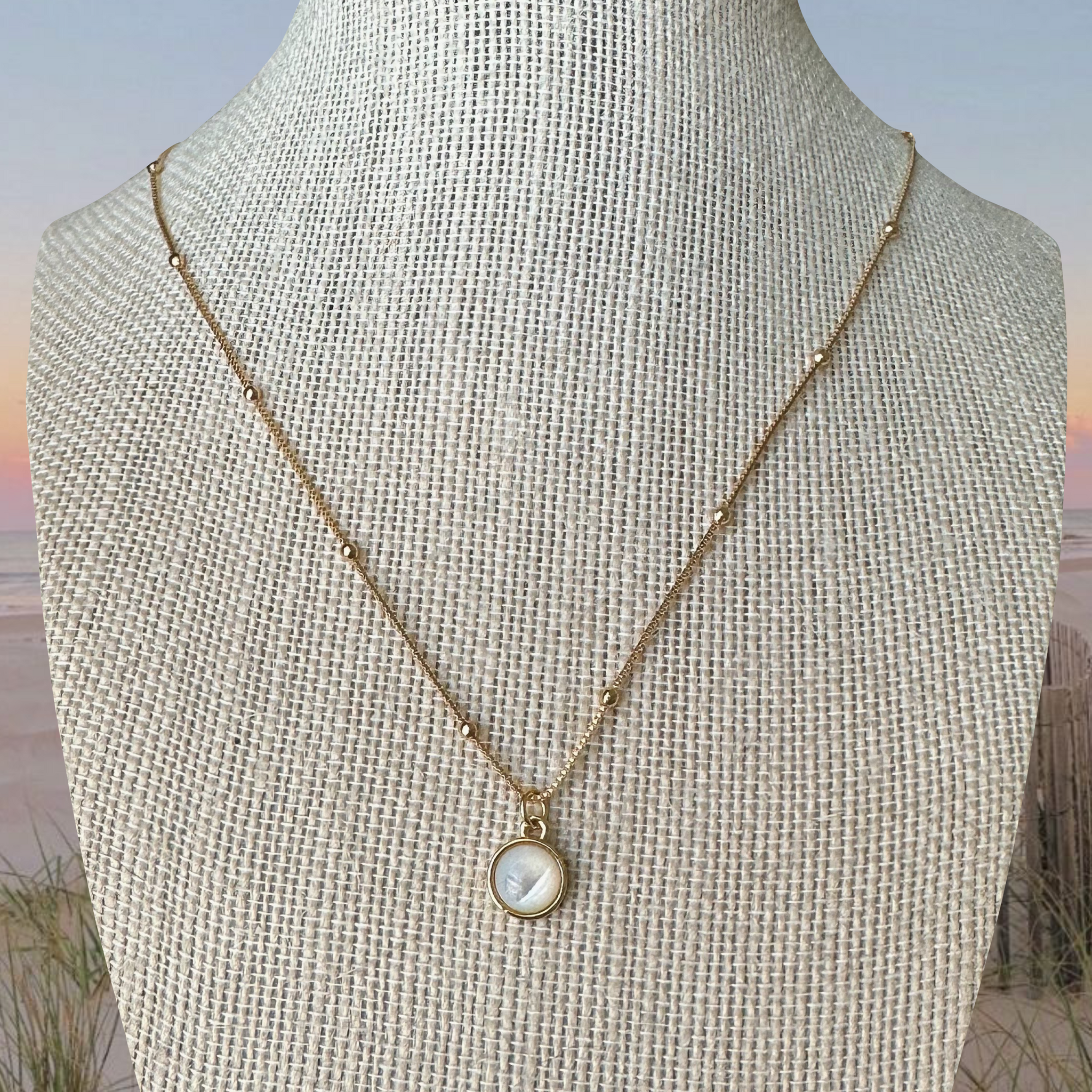 PEARL & BEADS NECKLACE