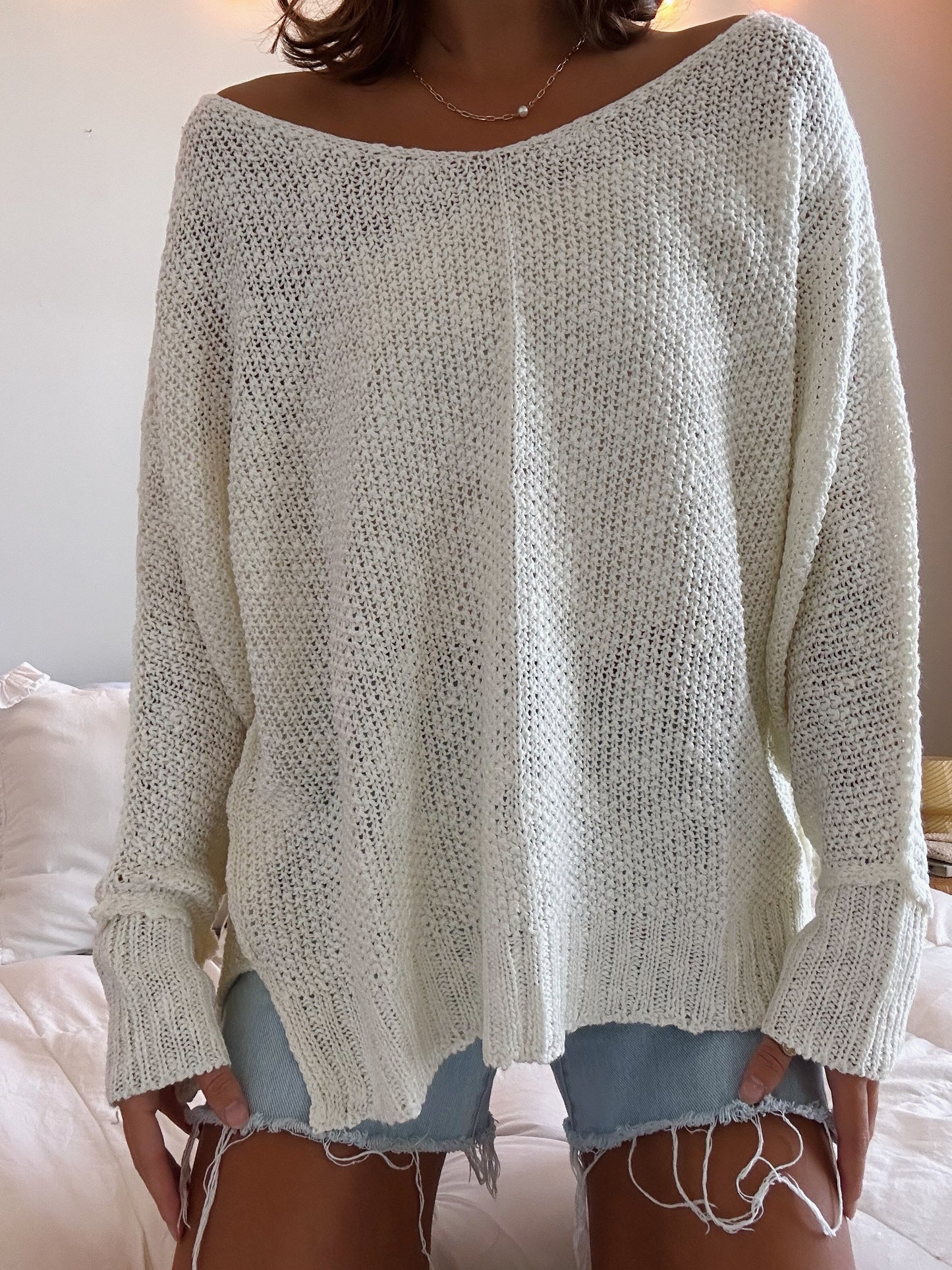 REVERSE SEAM LOOSE FIT SWEATER