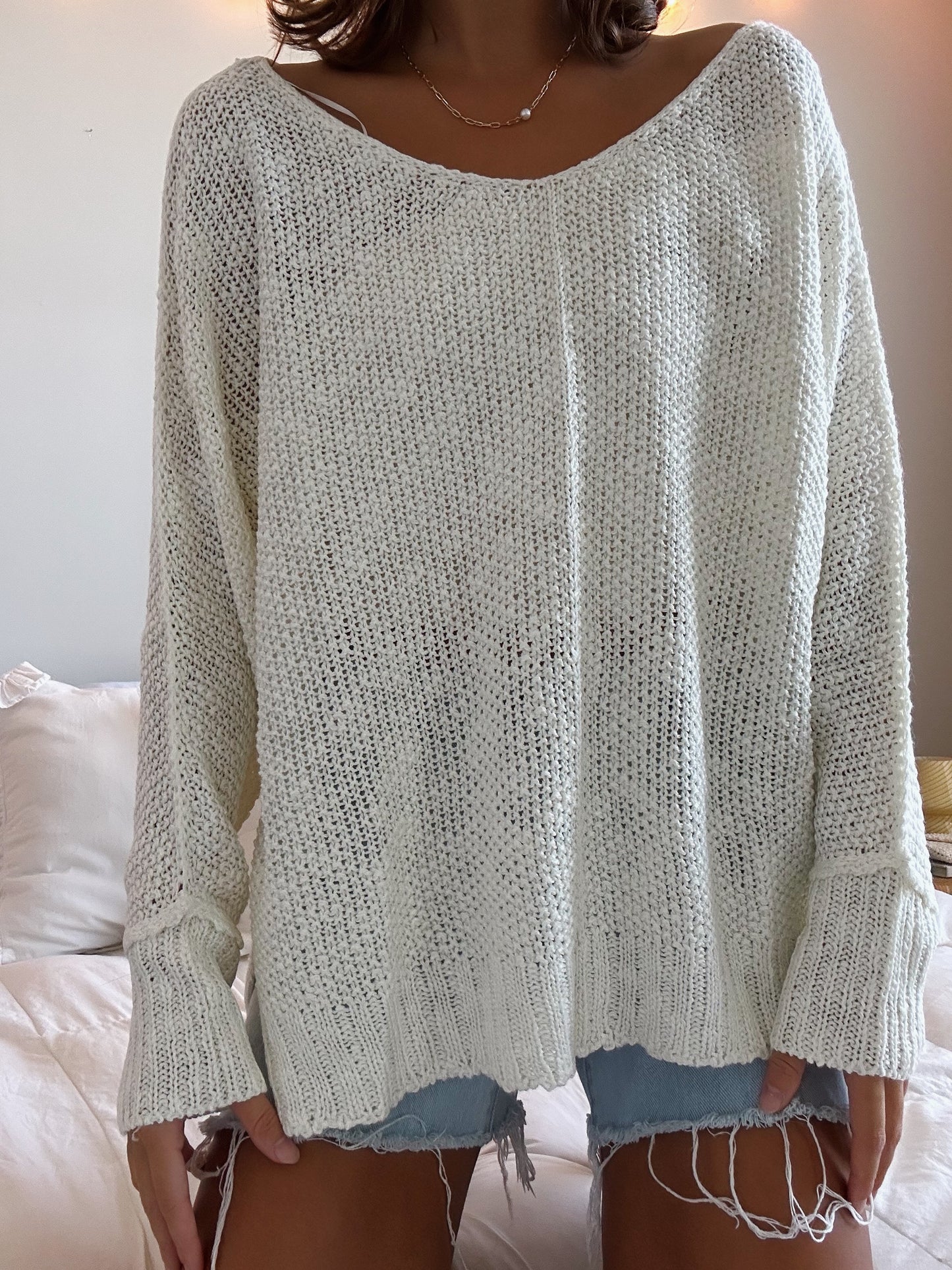 REVERSE SEAM LOOSE FIT SWEATER