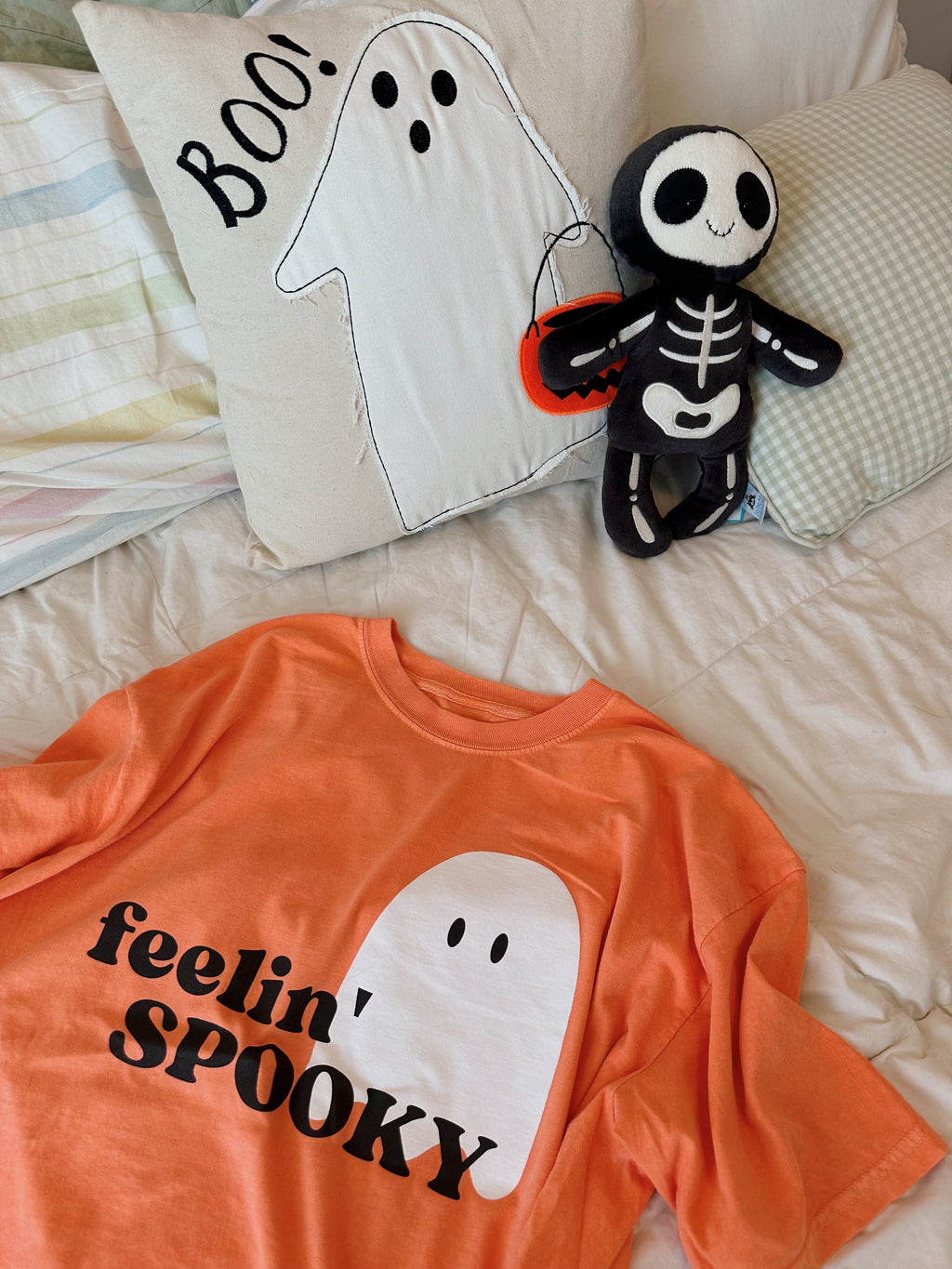 FEELIN' SPOOKY GHOST TEE Olive Lynn