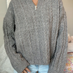 GREY CABLE KNIT SWEATER