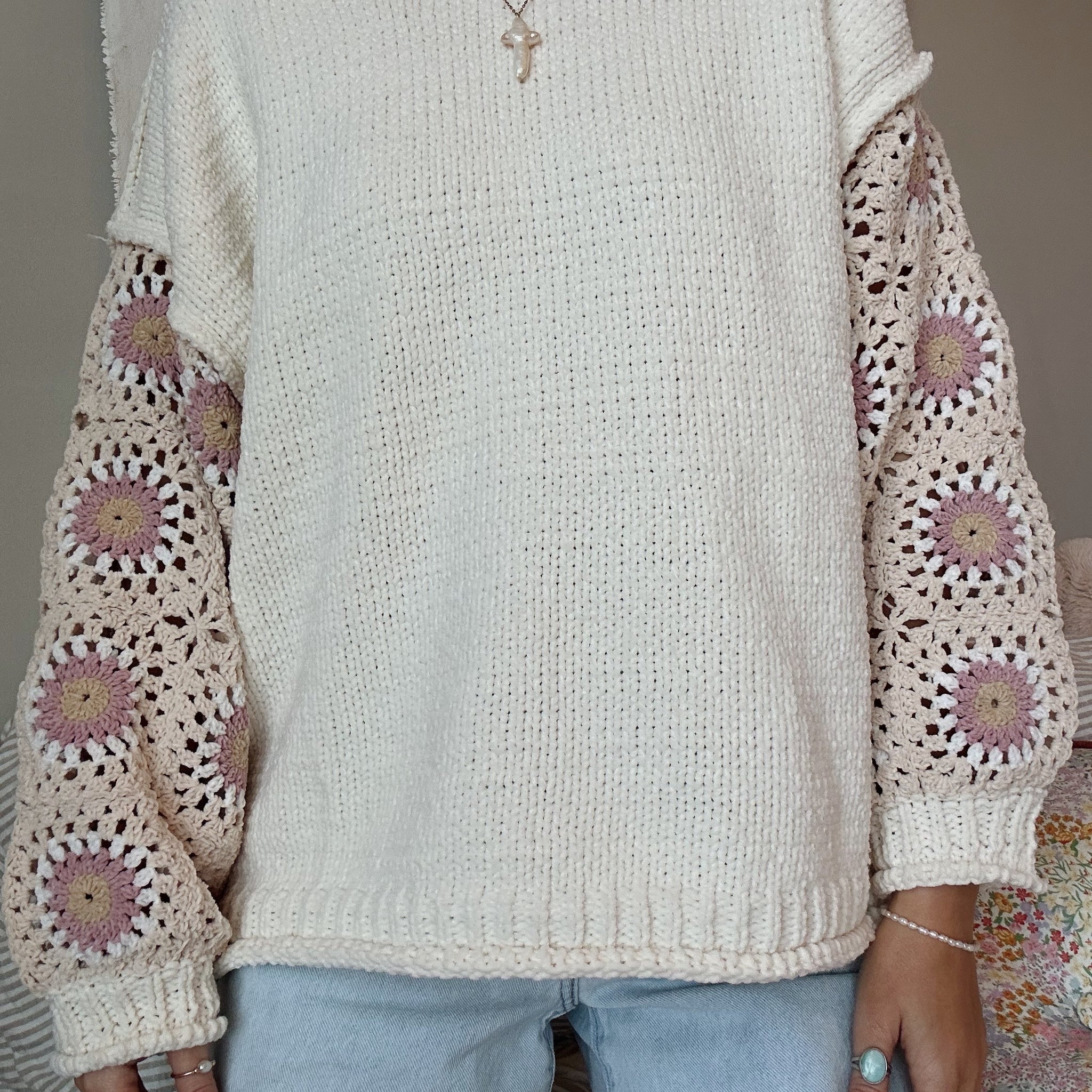 CROCHET SLEEVE SWEATER