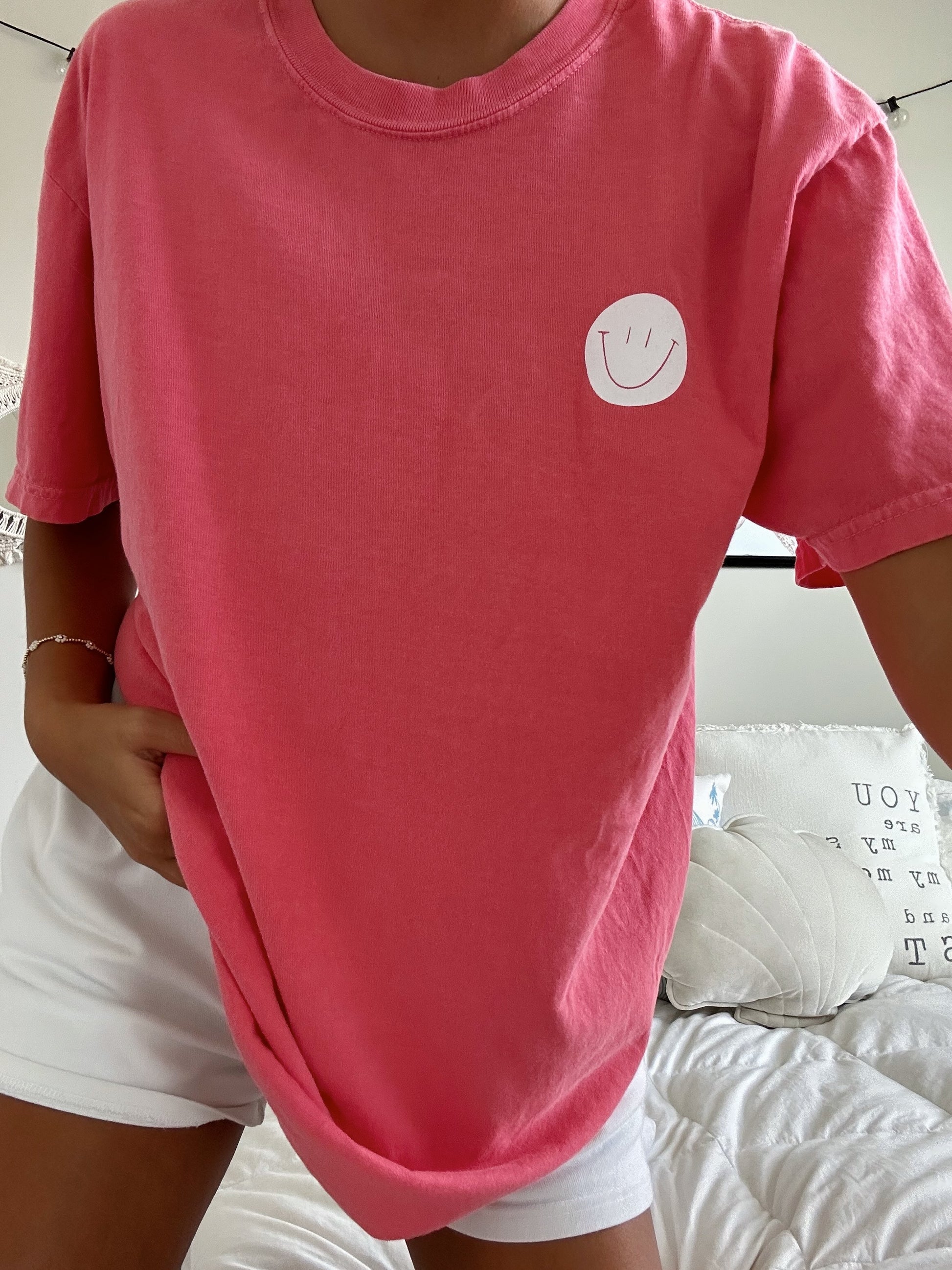 CORAL DON'T TO SMILE TEE Olive Lynn