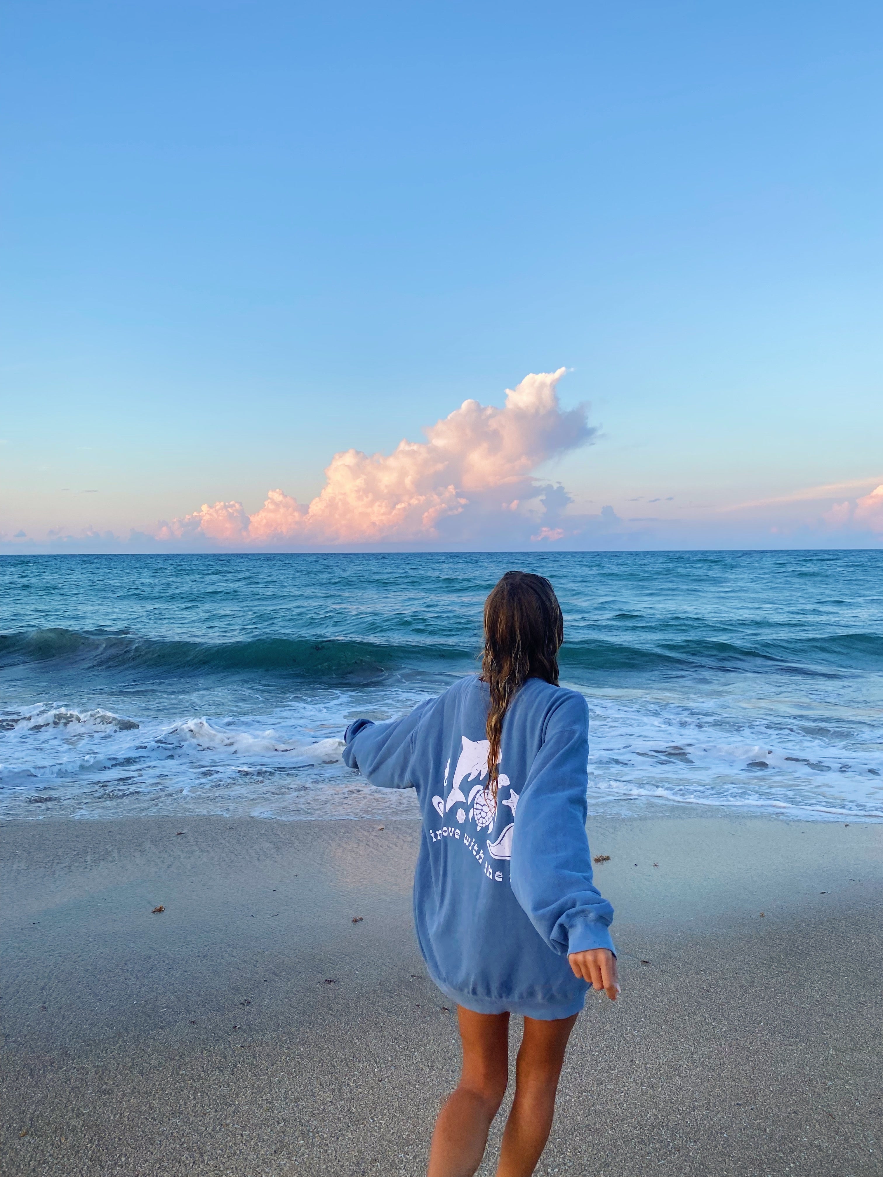 IN LOVE W/ THE SEA CREW – Olive Lynn